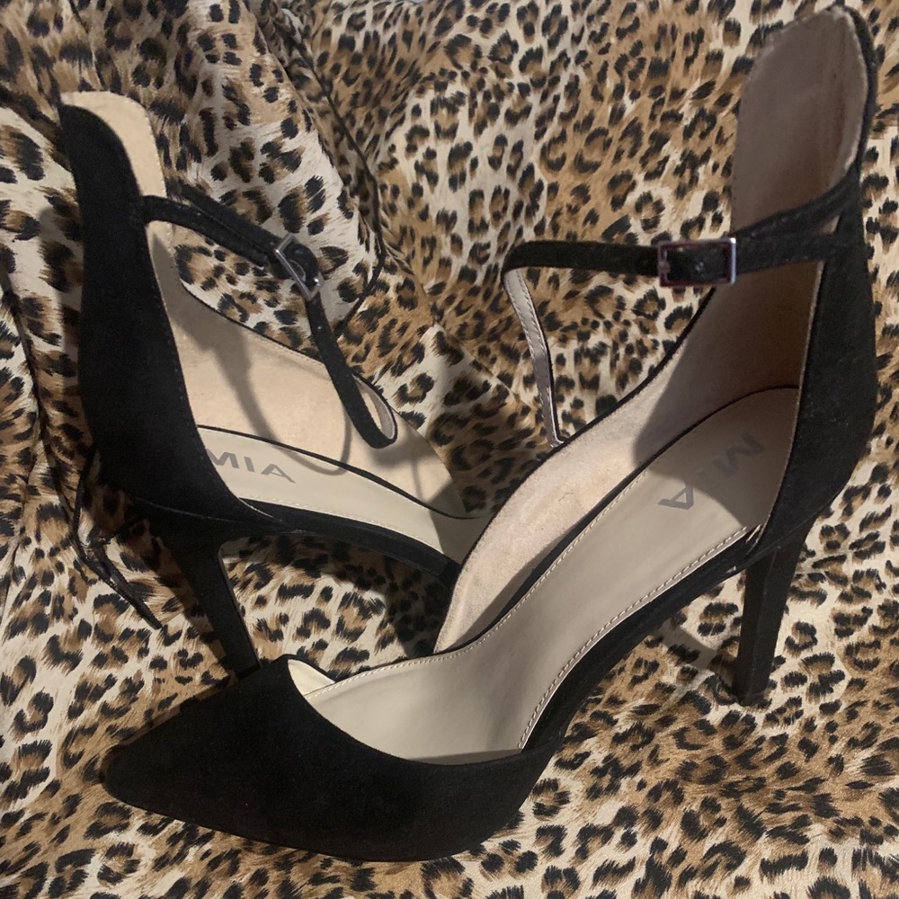 Black Suede ( 4inch heel )